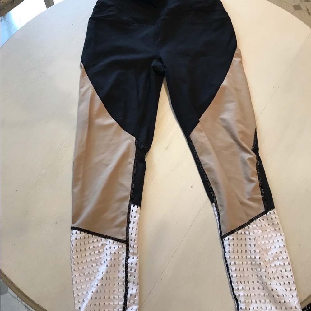 Cropped mesh white and nude leggings
